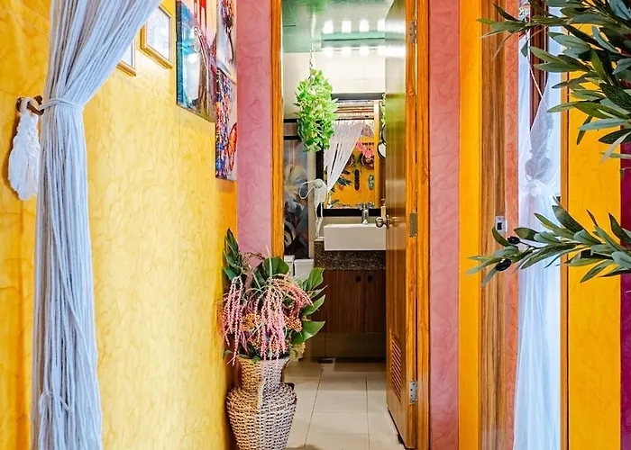 Bilay Magenta 2br Boho Style Free Parking Cook Apartment