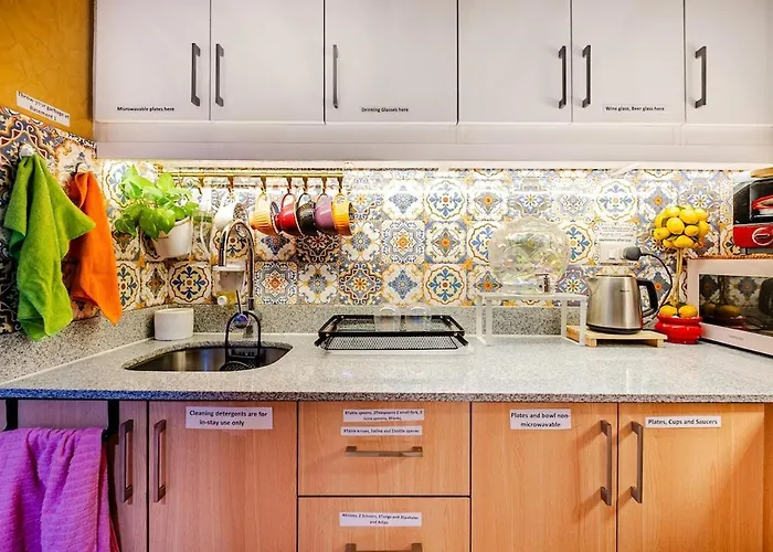 Bilay Magenta 2br Boho Style Free Parking Cook Apartment