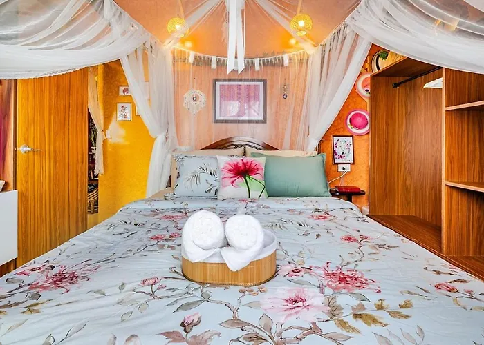 Apartment Bilay Magenta 2br Boho Style Free Parking Cook Manila