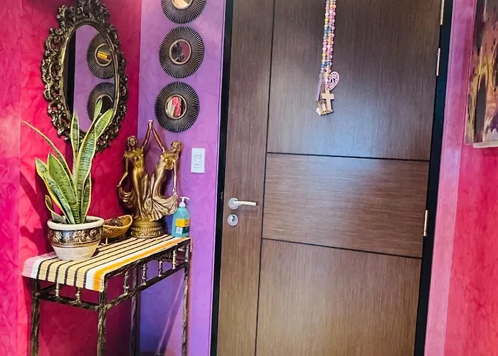 Bilay Magenta 2br Boho Style Free Parking Cook Apartment *