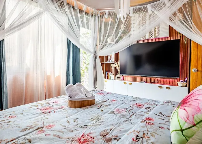 Bilay Magenta 2br Boho Style Free Parking Cook Apartment *