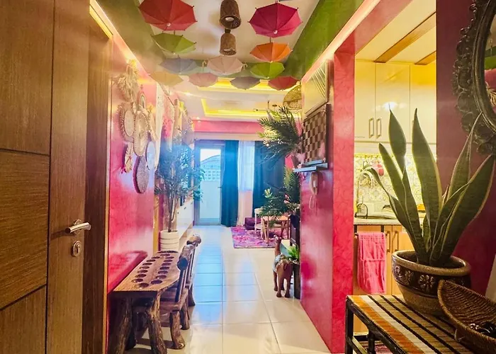 Bilay Magenta 2br Boho Style Free Parking Cook Manila