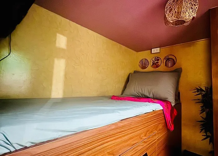 Bilay Magenta 2br Boho Style Free Parking Cook Apartment *